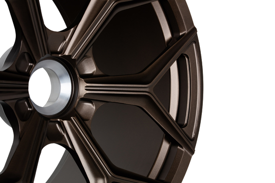 CenterLock YのスポークMonoblockはランボルギーニ・アヴェンタドールSVJのための車輪を造った