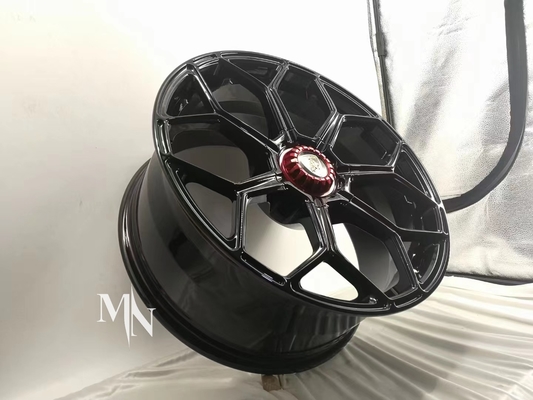 CenterLock YのスポークMonoblockはランボルギーニ・アヴェンタドールSVJのための車輪を造った