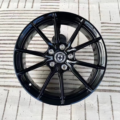 空気力学HREはHRE P101SCがMonoblockの黒い縁に光沢をつける車輪を造った