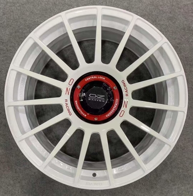 OZ競争のSuperturismo Evoluzione WRC Monoblockは車輪を造った
