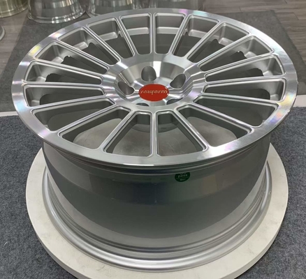 Rotiform IND-T Monoblockは車輪6061-T6のアルミ合金を造った