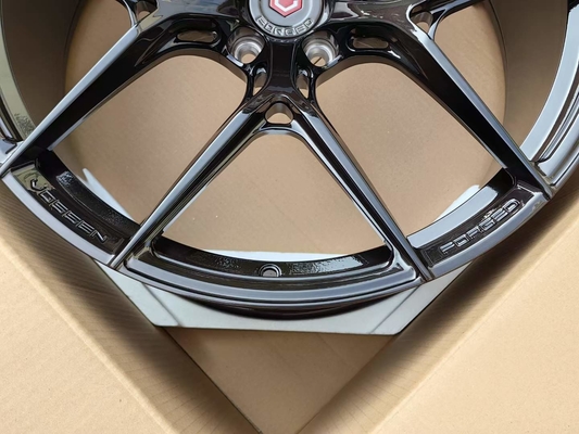 Vossen S21-01は車輪によってブラシをかけられた太字を造った