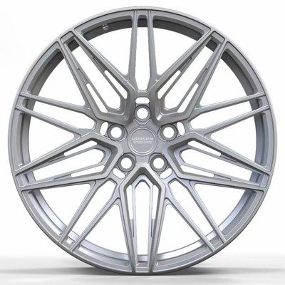 サテン銀製のVossen HF-7はランド ローバーRange Roverのための車輪を造った