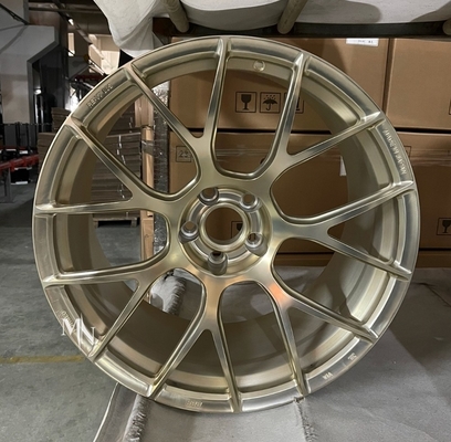 BBS REV-7はBMW M2 M4の注文のサイズのための合金の車輪を造った