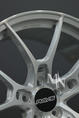 VOLKレーシングレイズ G025 輪 18 19 20 インチ 5x120 BMW FK8用のカスタム鍛造リーム