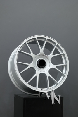 オーディR8S4TT用のオーダーメイド鍛造型Rotiform RSE KPS CVT合金輪輪