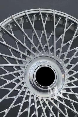 nfiniti Q50 Q60 G37 G35 18 19 20 21 22 インチ カスタム スポーツ セダン カッペ 黒い輪