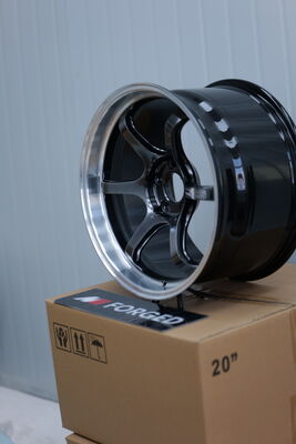 アドバン R6ホイール ニッサン GTR R32 R33 R34 R35 18 19 20 インチ 黒版合金輪